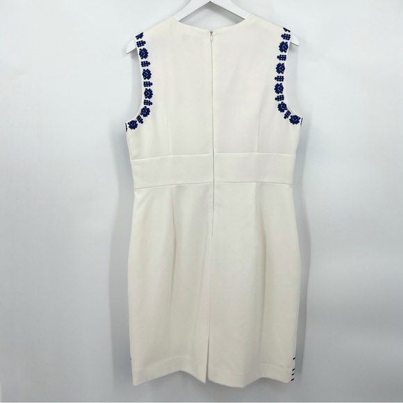 Katherine Kelly Embroidered Sleeveless Sheath Dress Scoop Neck White Blue Sz 14 - Picture 2 of 7
